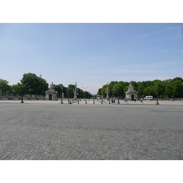 Picture France Paris La Concorde 2007-05 61 - Tours La Concorde