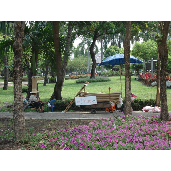 Picture Thailand Chiang Mai Inside Canal Buak Had Park 2006-04 27 - Recreation Buak Had Park