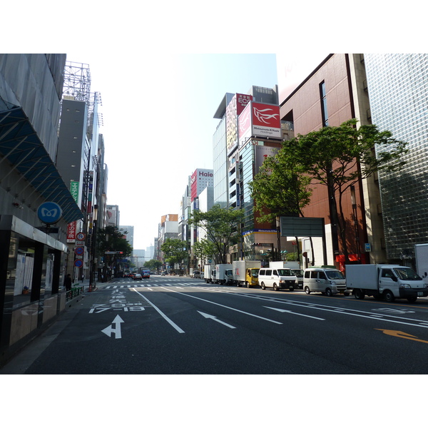 Picture Japan Tokyo Ginza 2010-06 69 - Discovery Ginza