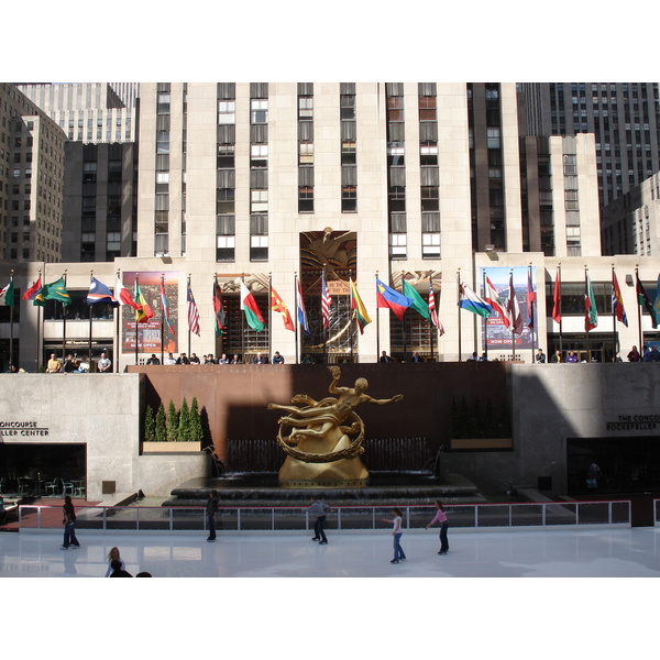 Picture United States New York Rockefeller Center 2006-03 13 - Tours Rockefeller Center