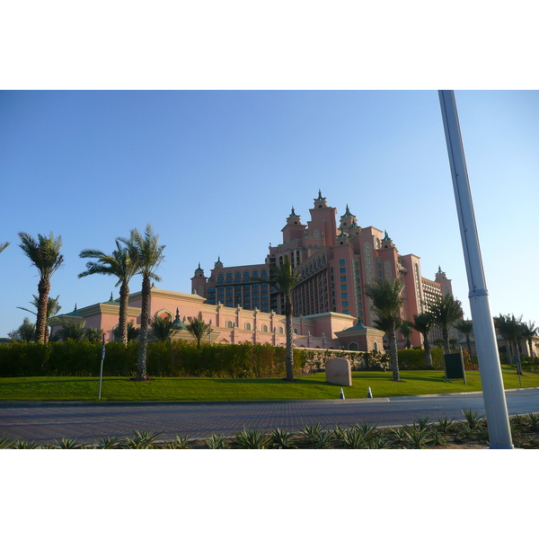 Picture United Arab Emirates Dubai Palm Jumeirah 2009-01 35 - Tour Palm Jumeirah