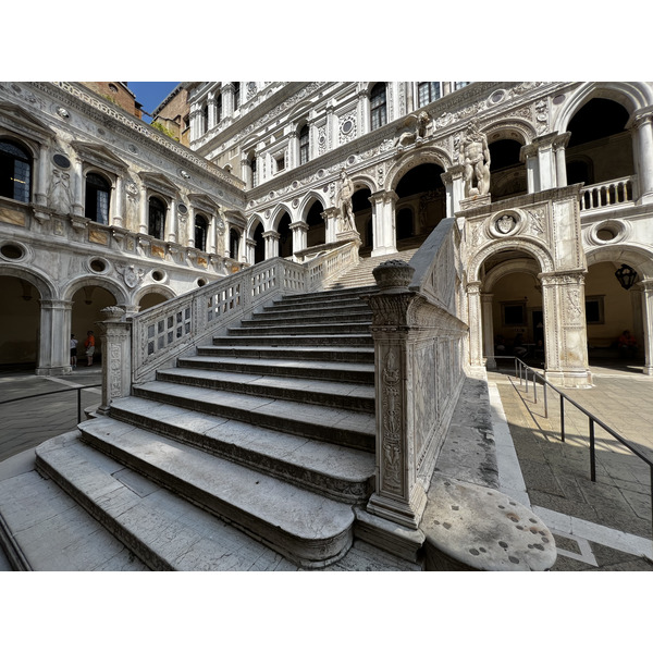 Picture Italy Venice Doge's Palace (Palazzo Ducale) 2022-05 101 - Center Doge's Palace (Palazzo Ducale)