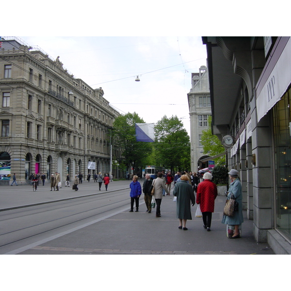 Picture Swiss Zurich 2002-04 86 - Discovery Zurich