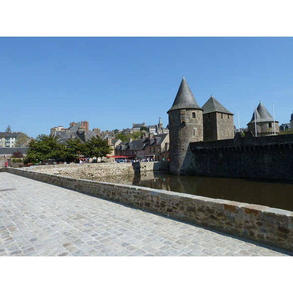 Picture France Fougeres 2010-04 18 - Center Fougeres