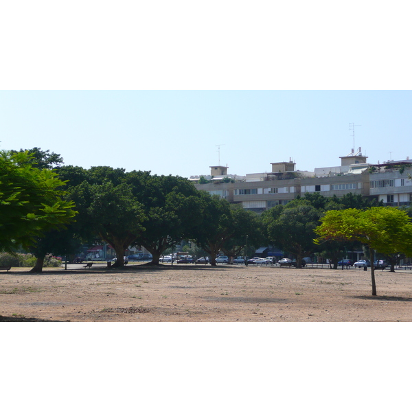 Picture Israel Tel Aviv Kikar Hamedina 2007-06 12 - Center Kikar Hamedina