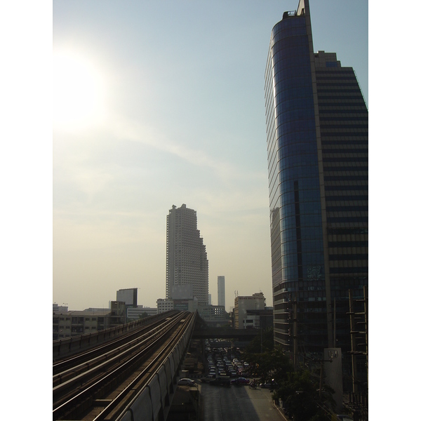 Picture Thailand Bangkok Sky Train 2004-12 72 - Discovery Sky Train