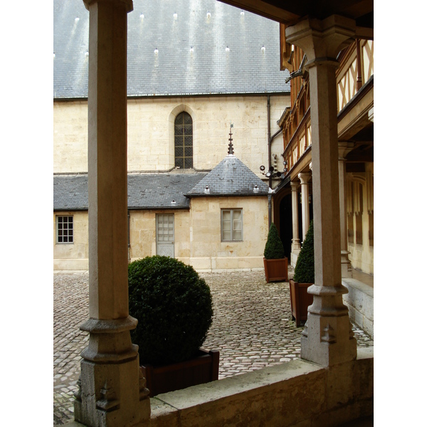 Picture France Beaune Hospices de Beaune 2007-01 29 - Tour Hospices de Beaune