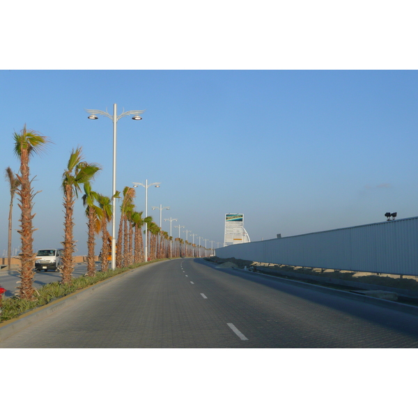 Picture United Arab Emirates Dubai Palm Jumeirah 2009-01 47 - Discovery Palm Jumeirah