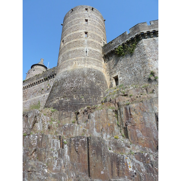 Picture France Fougeres 2010-04 171 - Tours Fougeres