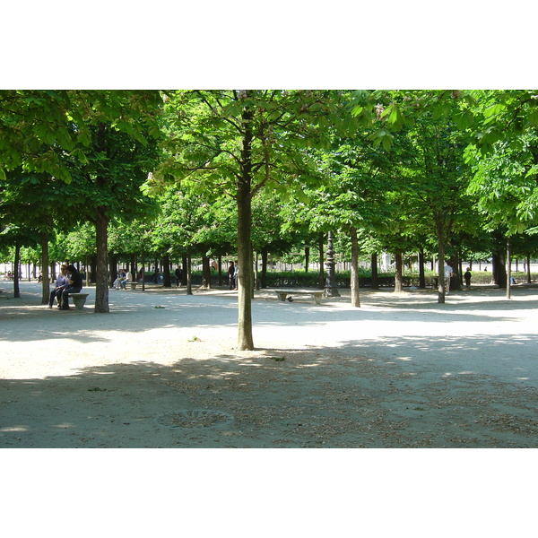 Picture France Paris Garden of Tuileries 2007-05 22 - Recreation Garden of Tuileries