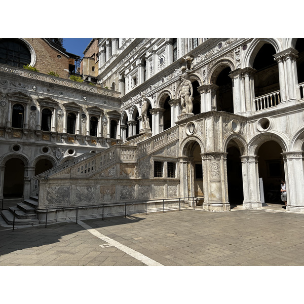 Picture Italy Venice Doge's Palace (Palazzo Ducale) 2022-05 171 - Discovery Doge's Palace (Palazzo Ducale)