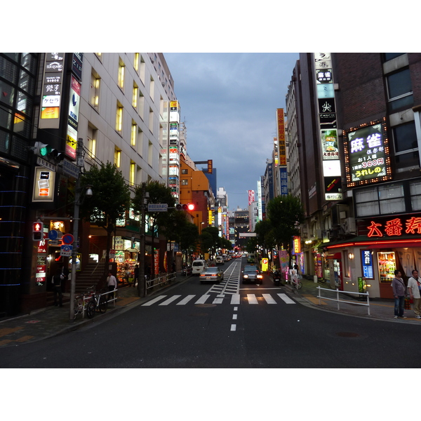 Picture Japan Tokyo Shinjuku 2010-06 26 - Tours Shinjuku