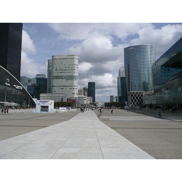 Picture France Paris La Defense 2007-05 102 - Tours La Defense