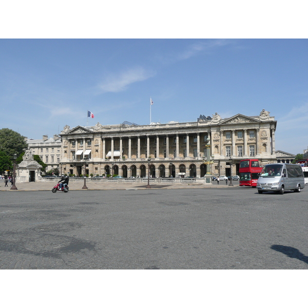 Picture France Paris La Concorde 2007-05 52 - Around La Concorde