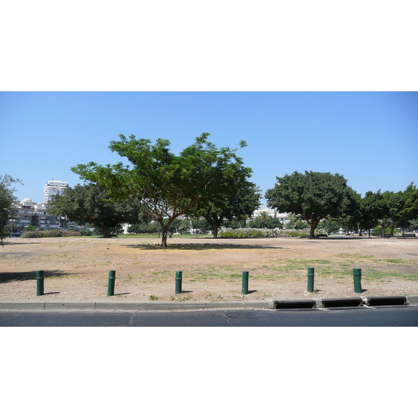 Picture Israel Tel Aviv Kikar Hamedina 2007-06 15 - History Kikar Hamedina