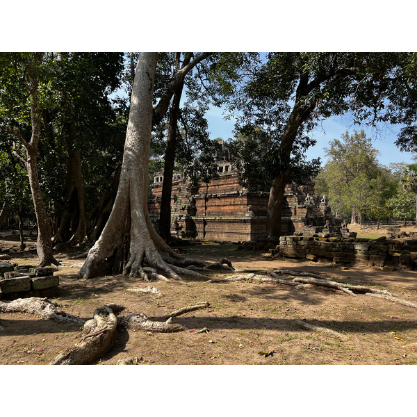 Picture Cambodia Siem Reap Angkor Thom 2023-01 54 - Recreation Angkor Thom