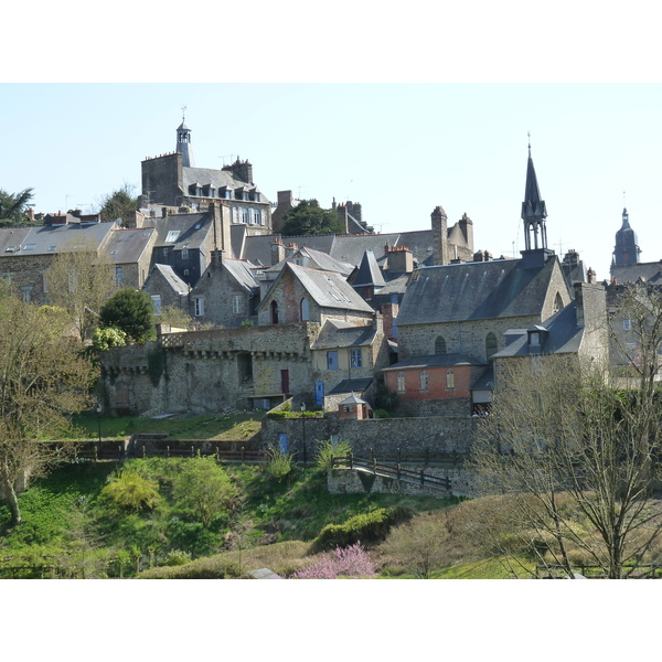 Picture France Fougeres 2010-04 155 - Recreation Fougeres