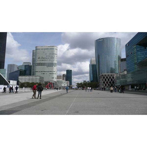 Picture France Paris La Defense 2007-05 138 - Recreation La Defense