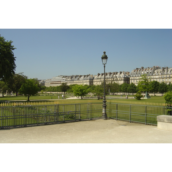 Picture France Paris Garden of Tuileries 2007-05 150 - Tours Garden of Tuileries