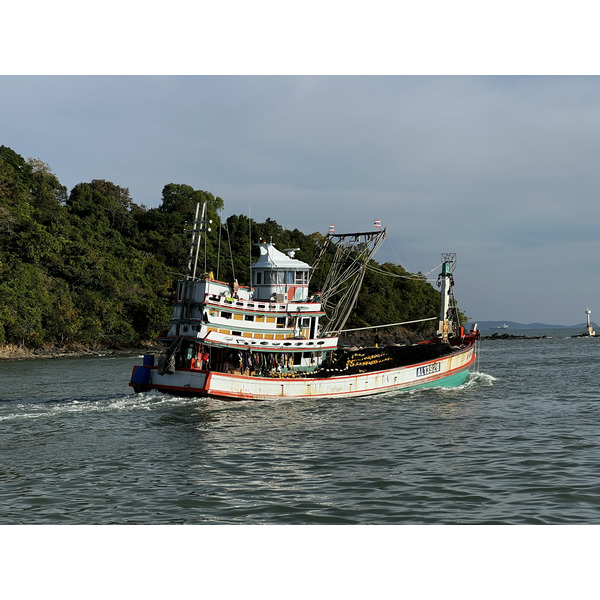 Picture Thailand Ko Phi Phi to Phuket Ferry 2021-12 17 - Discovery Ko Phi Phi to Phuket Ferry