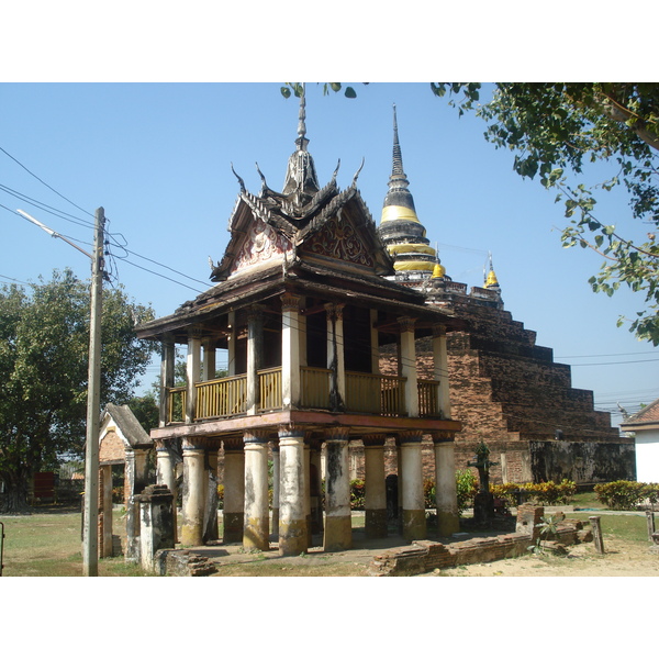 Picture Thailand Phitsanulok Wat Ratcha Bhurana 2008-01 49 - Recreation Wat Ratcha Bhurana