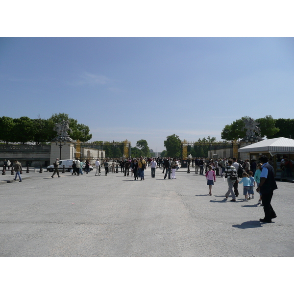 Picture France Paris La Concorde 2007-05 148 - Around La Concorde