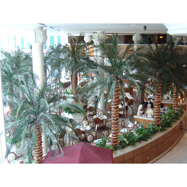 Picture United Arab Emirates Dubai Sheraton Jumeirah Beach Hotel 2005-03 25 - Discovery Sheraton Jumeirah Beach Hotel