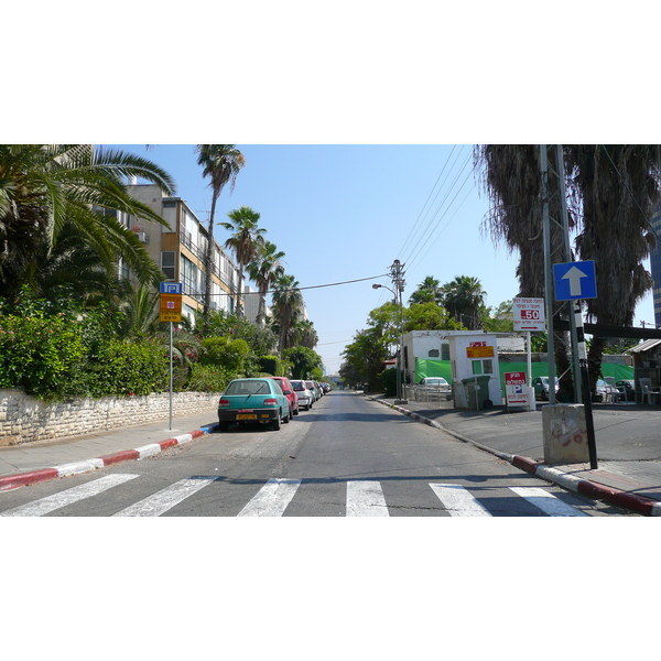 Picture Israel Tel Aviv Jabotinsky Street 2007-06 2 - Recreation Jabotinsky Street