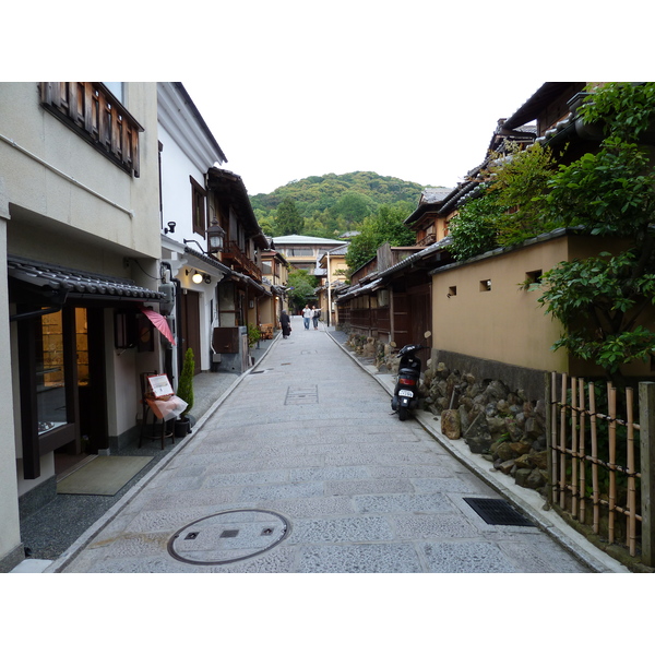 Picture Japan Kyoto Ninenzaka 2010-06 5 - Around Ninenzaka