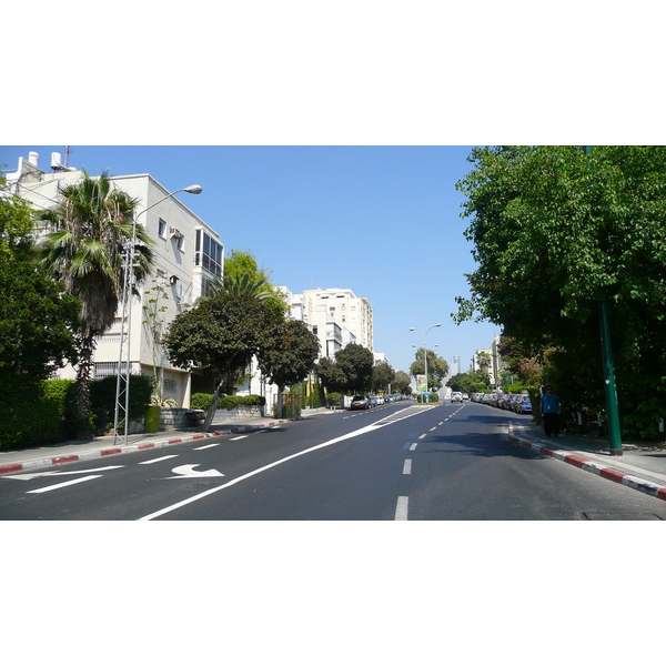 Picture Israel Tel Aviv Jabotinsky Street 2007-06 1 - Journey Jabotinsky Street