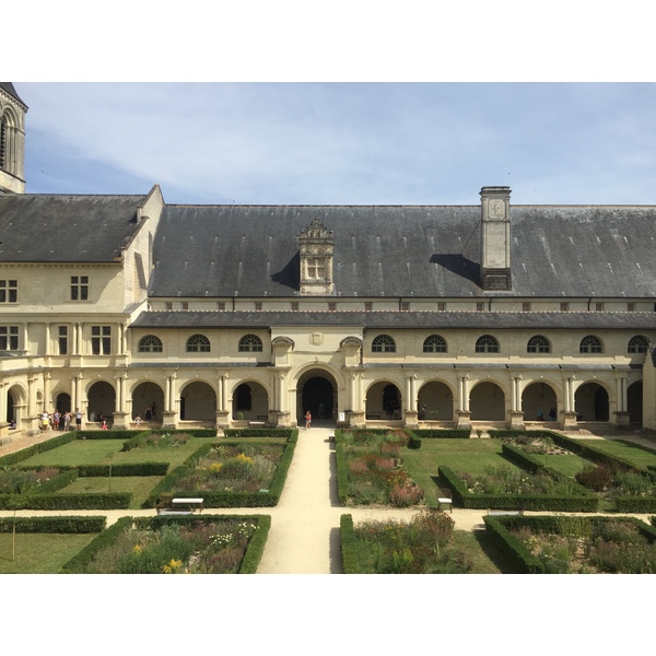 Picture France Abbaye Royale de Fontevraud 2017-08 10 - Recreation Abbaye Royale de Fontevraud