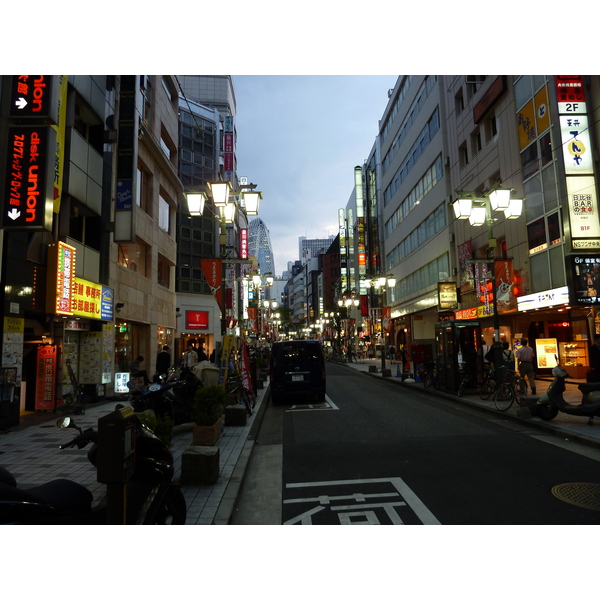 Picture Japan Tokyo Shinjuku 2010-06 6 - Tours Shinjuku