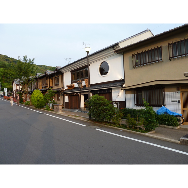 Picture Japan Kyoto Ninenzaka 2010-06 64 - History Ninenzaka