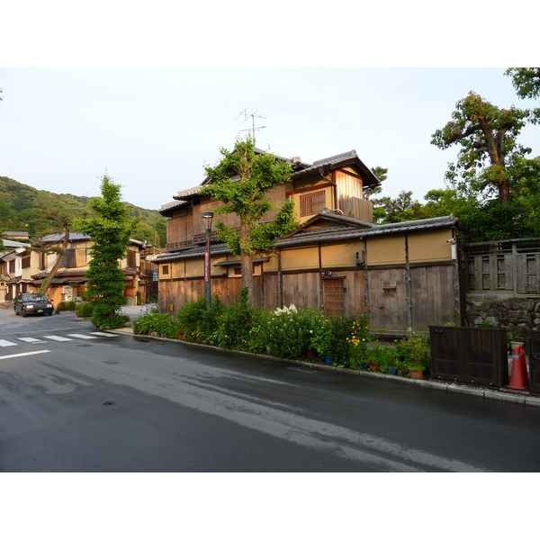 Picture Japan Kyoto Ninenzaka 2010-06 35 - Center Ninenzaka