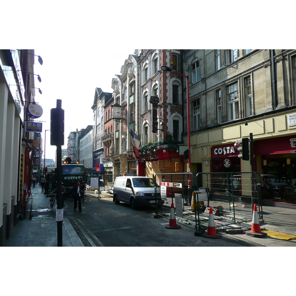 Picture United Kingdom London Shaftesbury Avenue 2007-09 39 - Tour Shaftesbury Avenue