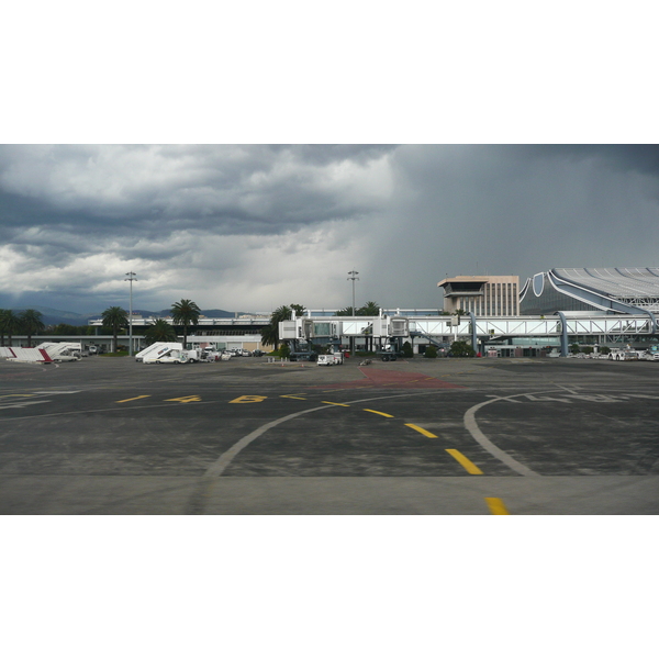 Picture France Nice Airport 2007-07 4 - Around Nice Airport