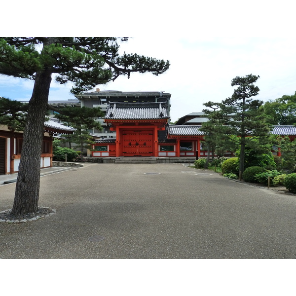 Picture Japan Kyoto Sanjusangendo temple 2010-06 13 - Center Sanjusangendo temple