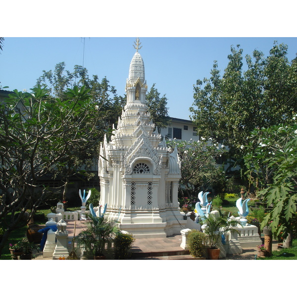 Picture Thailand Phitsanulok Wat Ratcha Bhurana 2008-01 5 - Discovery Wat Ratcha Bhurana