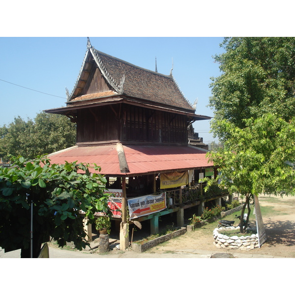 Picture Thailand Phitsanulok Wat Ratcha Bhurana 2008-01 10 - Recreation Wat Ratcha Bhurana