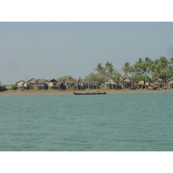 Picture Myanmar Myeik (Mergui) 2005-01 176 - Recreation Myeik (Mergui)