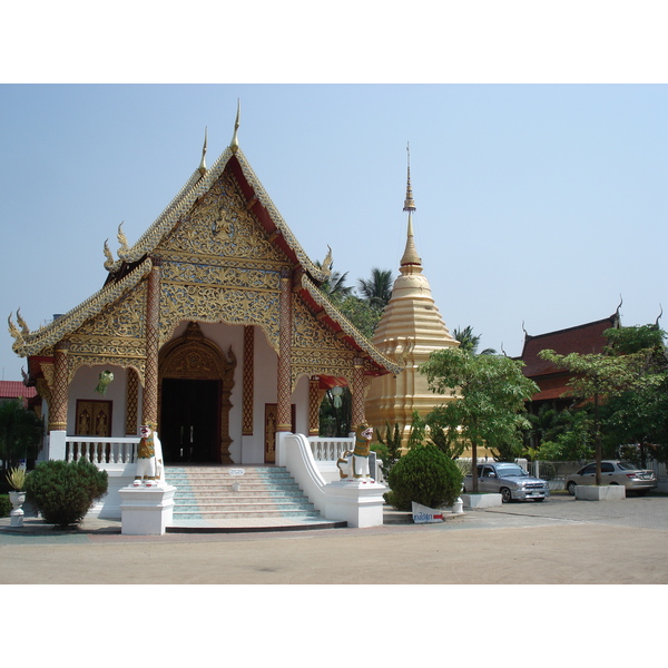 Picture Thailand Chiang Mai Inside Canal 2006-04 33 - Center Inside Canal