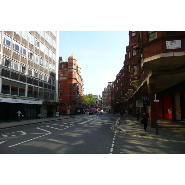 Picture United Kingdom London Shaftesbury Avenue 2007-09 65 - Discovery Shaftesbury Avenue