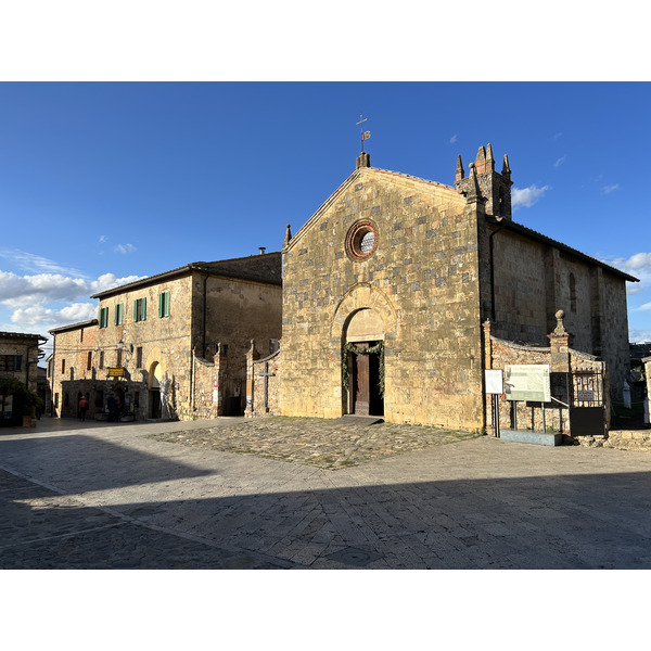 Picture Italy Monteriggioni 2021-09 3 - Around Monteriggioni