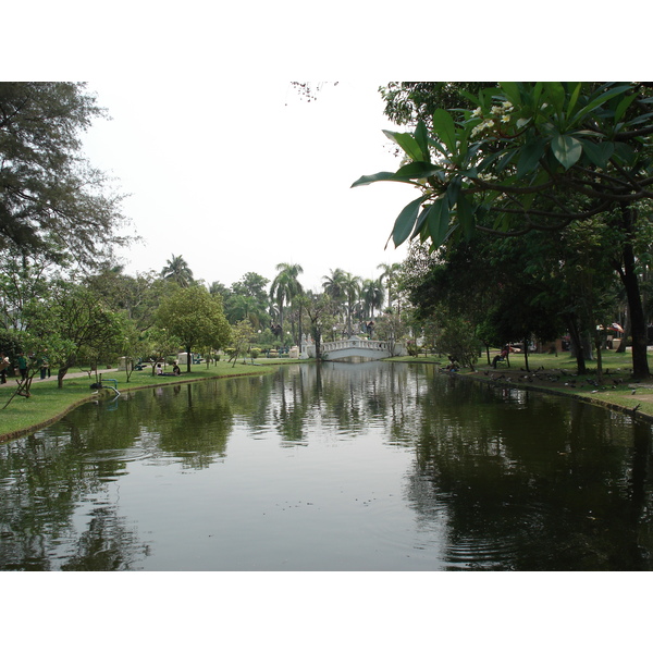 Picture Thailand Chiang Mai Inside Canal Buak Had Park 2006-04 0 - Recreation Buak Had Park