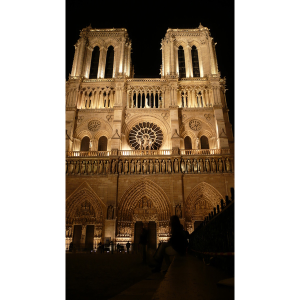 Picture France Paris Notre Dame 2007-05 30 - Around Notre Dame