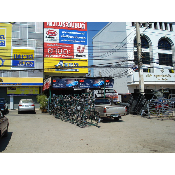 Picture Thailand Phitsanulok Mittraparp Road 2008-01 37 - Tour Mittraparp Road