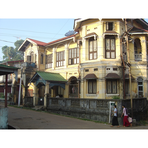 Picture Myanmar Myeik (Mergui) 2005-01 147 - Recreation Myeik (Mergui)