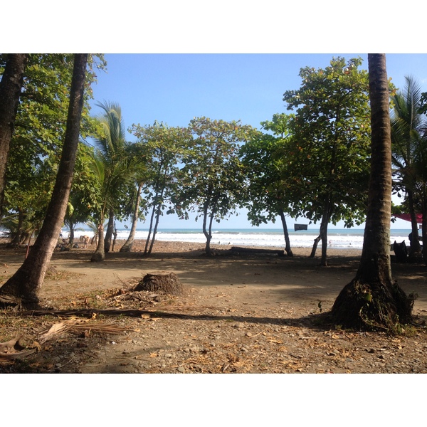 Picture Costa Rica Dominical 2015-03 30 - Center Dominical