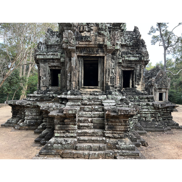 Picture Cambodia Siem Reap Thommanon 2023-01 23 - Recreation Thommanon