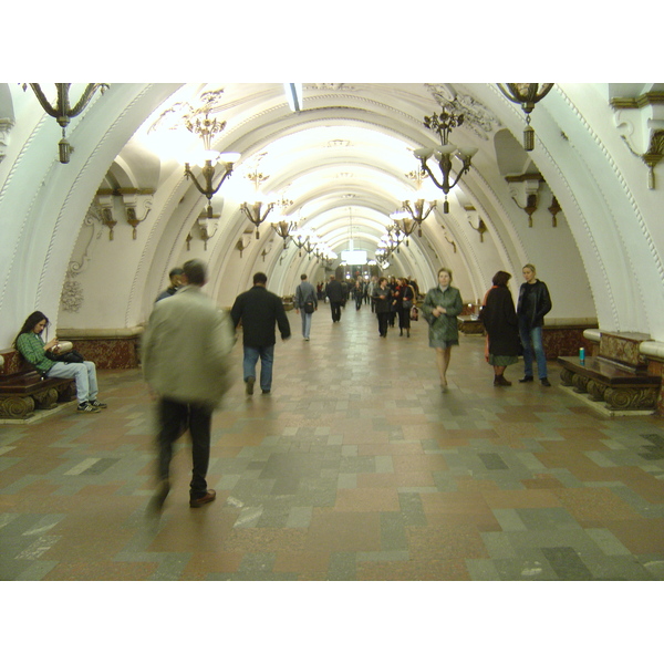 Picture Russia Moscow Subway 2005-04 4 - Tours Subway